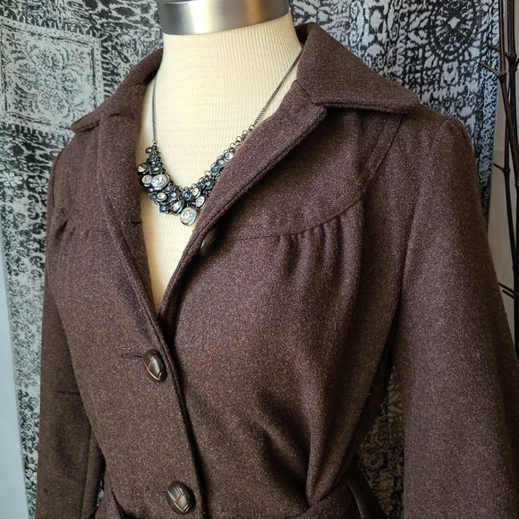 FOREVER...BEAUTIFUL COAT - Picture 2 of 6